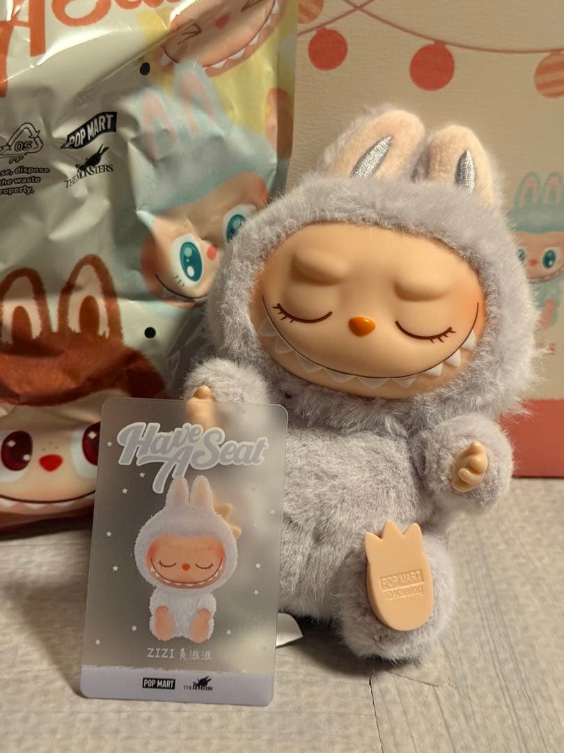 正規品】LABUBU ラブブ Have A Seat ハブアシート ZIZI - メルカリ