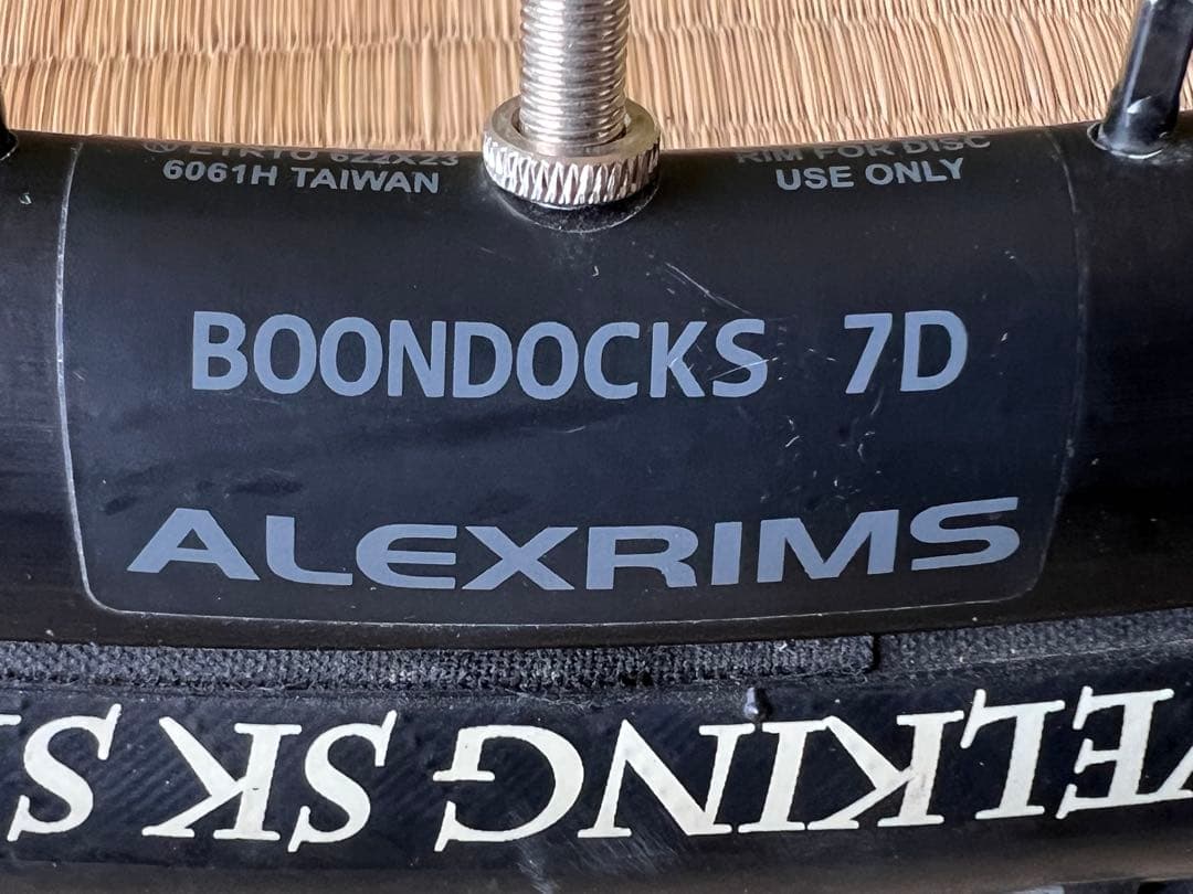 ALEXRIMS BOONDOCKS 7D 前後セット グラベルキングタイヤ付 - メルカリ