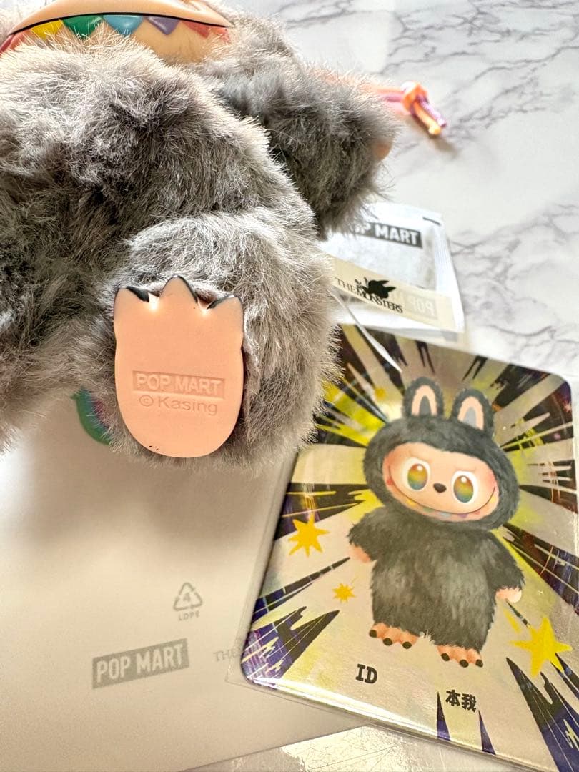 【正規品】POP MART LABUBU ラブブエナジーシークレット