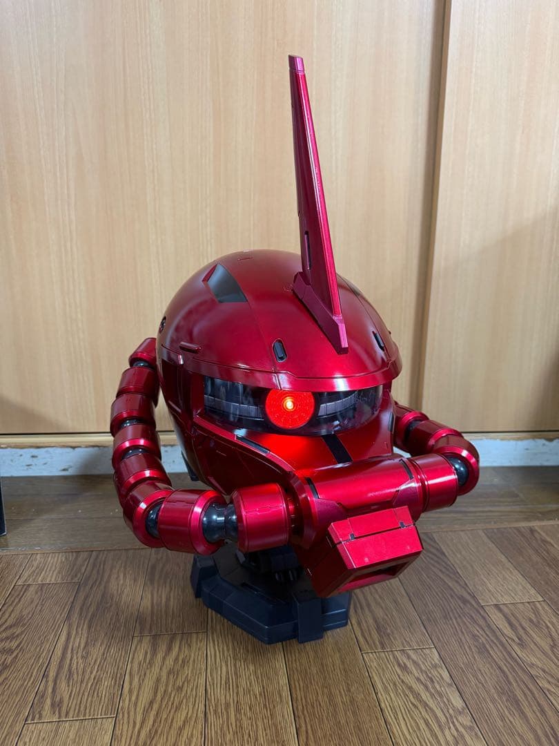 ザク ウェアラブルヘルメット シャア専用 LEDモノアイ タッチセンサー自動可動