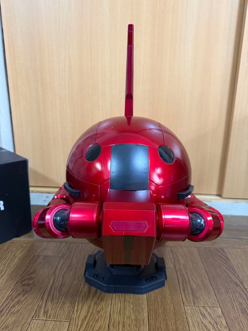 ザク ウェアラブルヘルメット シャア専用 LEDモノアイ タッチセンサー自動可動