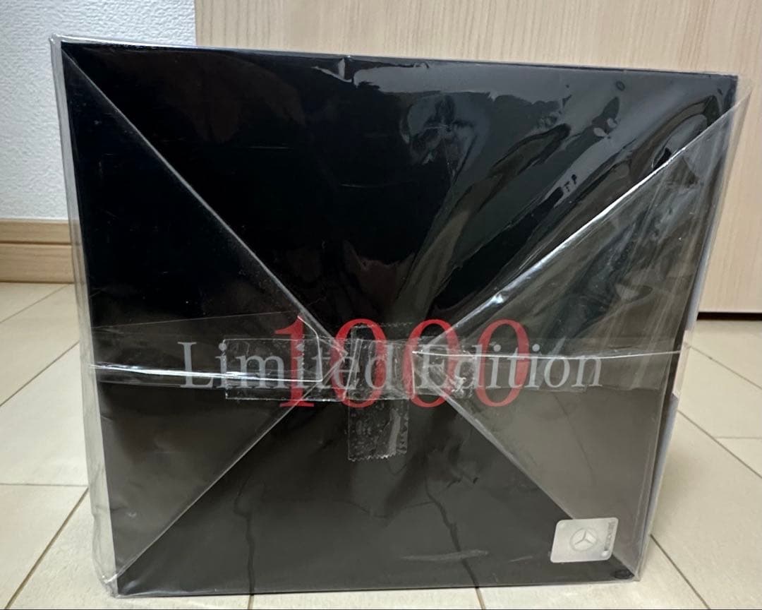 早い物勝ち世界1000台限定メルセデスベンツAMGG63 4×4² 1/18新品