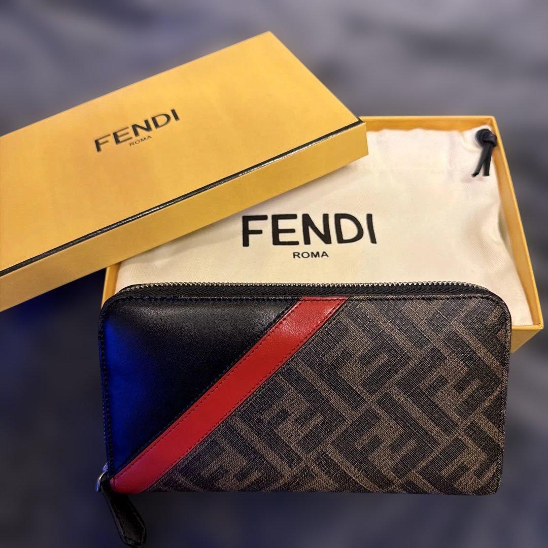Fendi 長財布 ブラック/レッド FENDI（フェンディ） 【お取り寄せ】 【並行輸入品】 メンズ 長財布