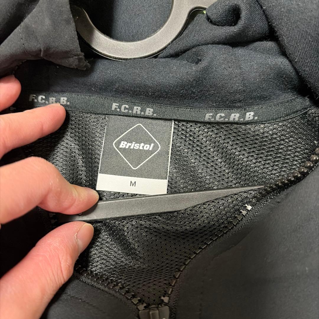 F.C.Real bristol 迷彩柄パーカーM