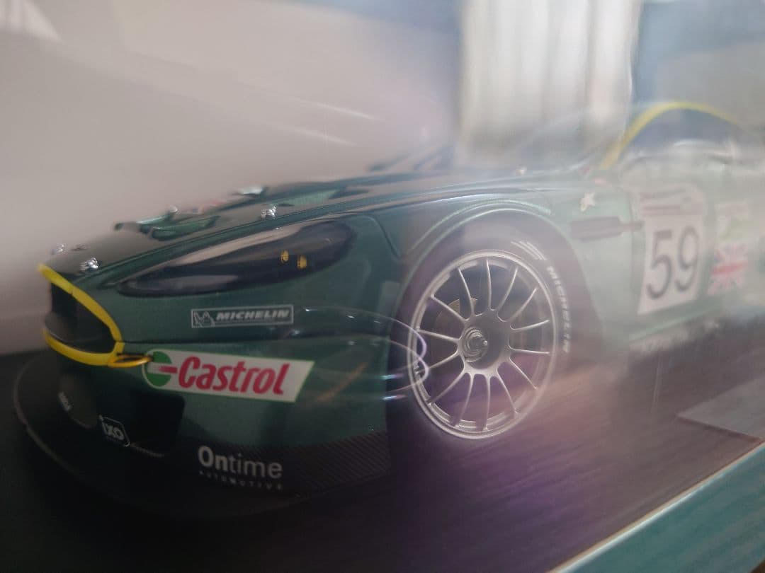 【新品・未開封】オートアート ASTON MARTIN RACING DBR9