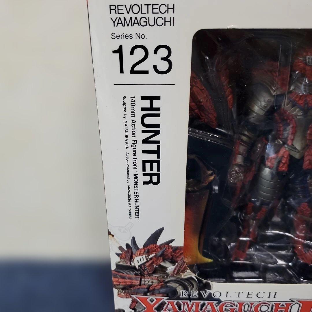 h434新品未開封☆リボルテックヤマグチ☆ハンター男剣士レウスシリーズ☆モンハン