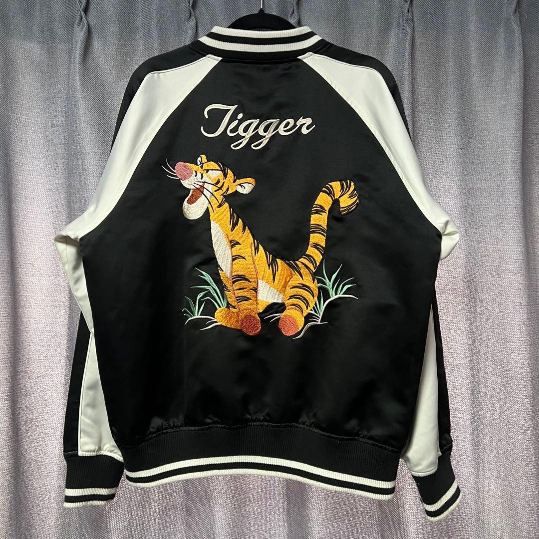 希少】Disney ディズニー 公式 Tigger 刺繍 スカジャン - メルカリ