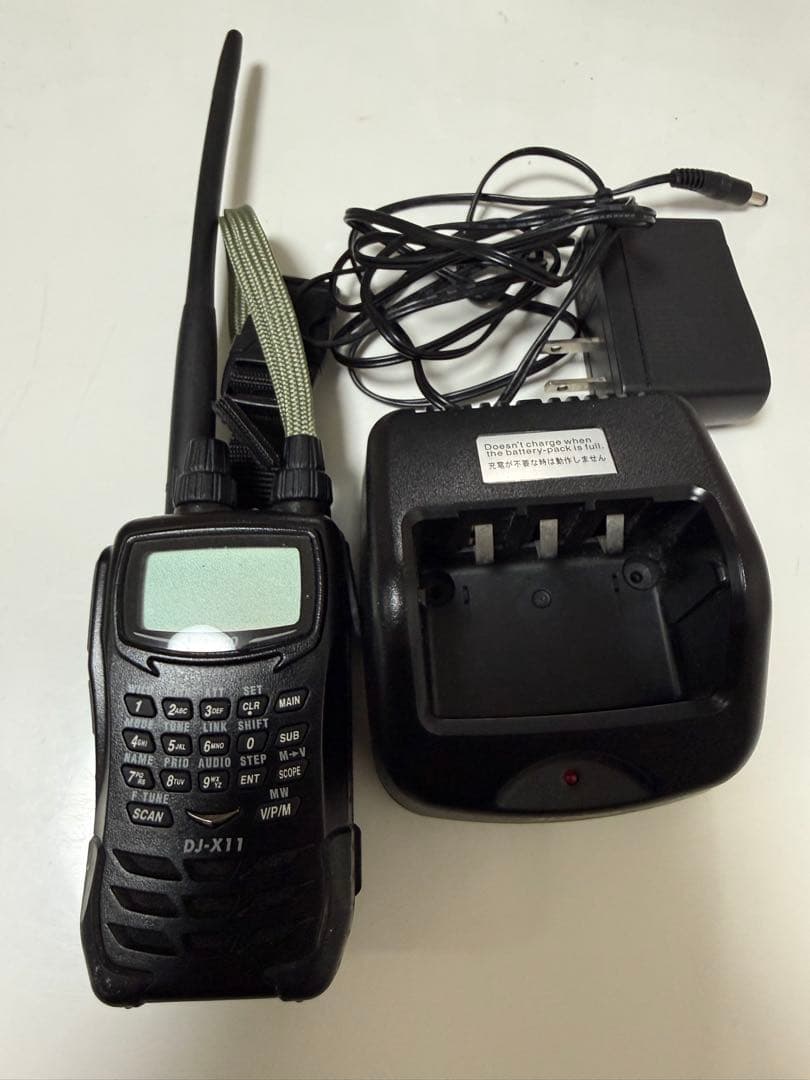 ALINCO DJ-X11A エアバンドスペシャル 充電器付 広帯域受信 - メルカリ