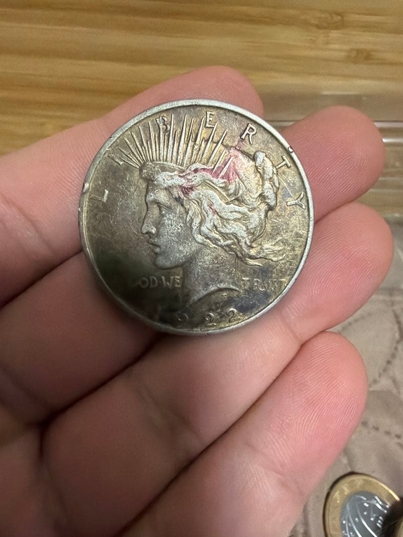 リバティ 旧貨幣 ワシデザインピース1ドル銀貨1922年!!! リバティ 旧貨幣 ワシデザインピース1ドル銀貨1922年!!! 1922年