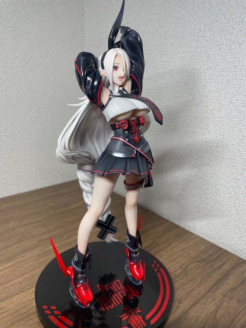 アズールレーン プリンツ・ハインリヒ 1/7フィギュア ＋アクリルスタンド付