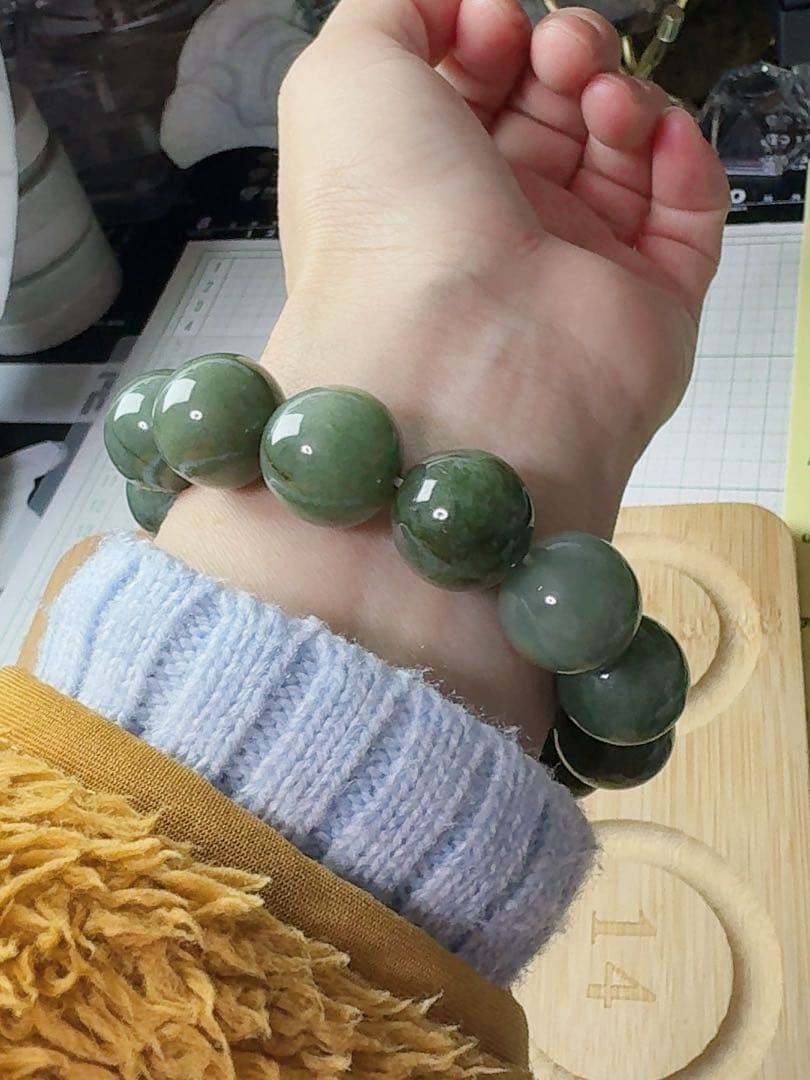 CS-0371天然本翡翠《本物保証》油青緑　天然翡翠 ブレスレット18cm