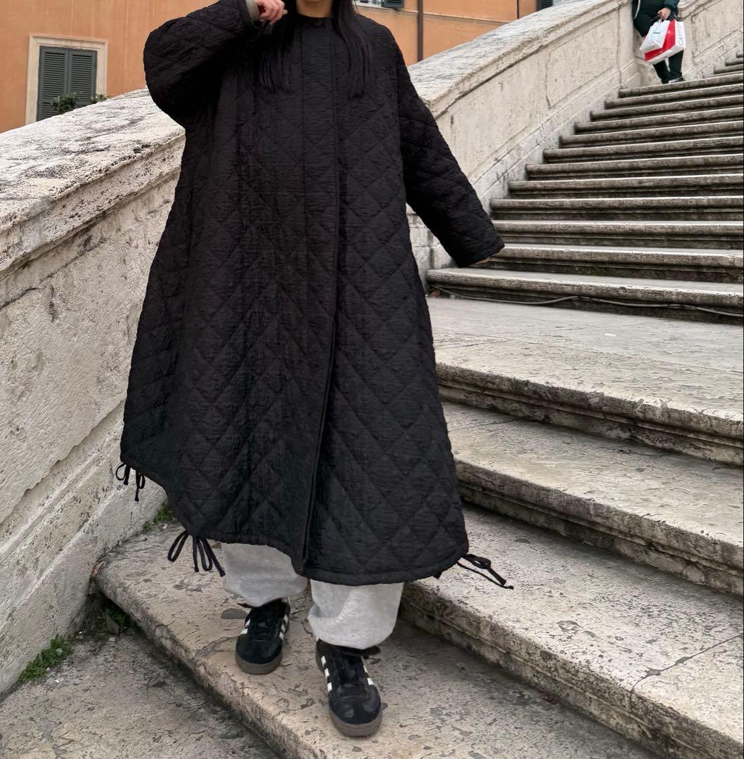 aya×カロリナグレイサーベスト付きキルティングコート perna - メルカリ