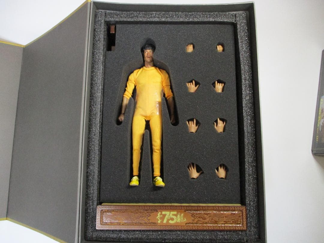 n*o様 エンターベイ　ブルースリー　75周年　1/6フィギュア