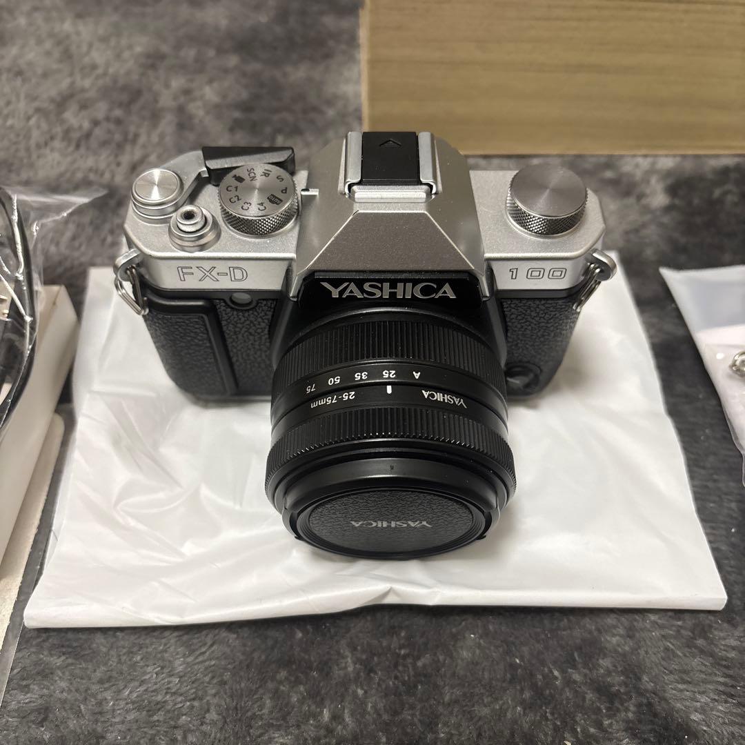YASHICA FX-D100デジタルカメラ 28mmレンズ付 - メルカリ