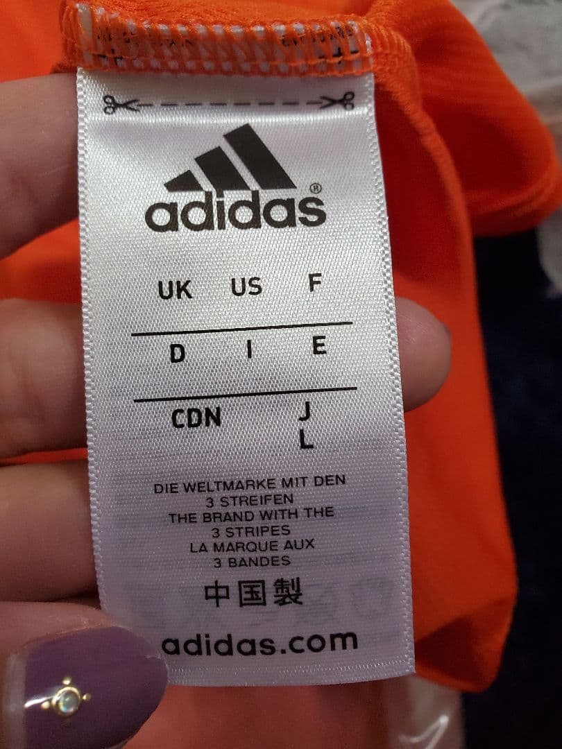 AKB48コラボジャビット 読売ジャイアンツユニホーム2枚 - メルカリ