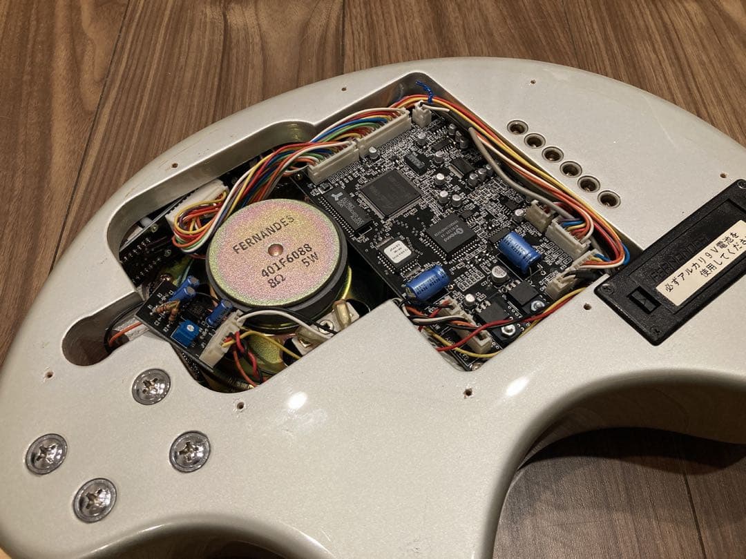 FERNANDES DIGI-ZO HYPER シャンパンゴールド 基盤再生済み