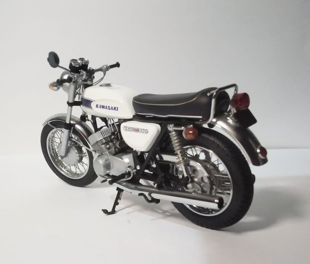 ミニチャンプス 1/12 カワサキ 500SS マッハ Ⅲ