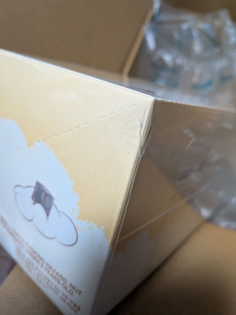 【POP MART段ボール付き、シュリンク付き】PIN FOR LOVE ラブブ