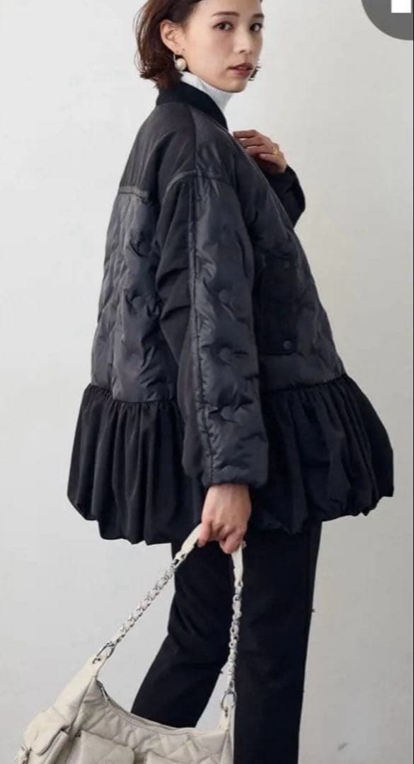 新品未使用】Frene ヘムギャザードットキルティング中綿フレアコート