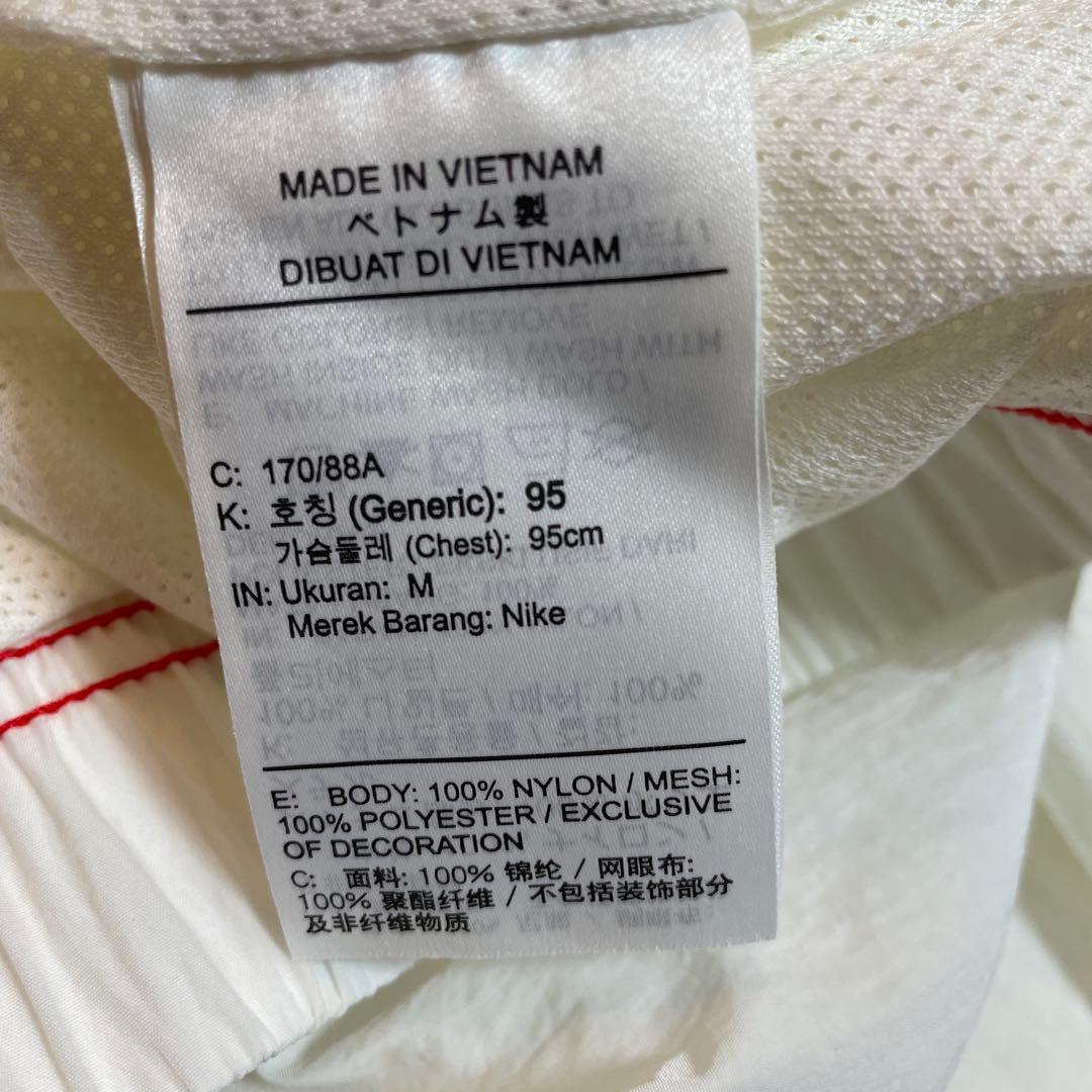 ナイキ　NIKE ランニングウィンドブレーカー Nissy 西島隆弘