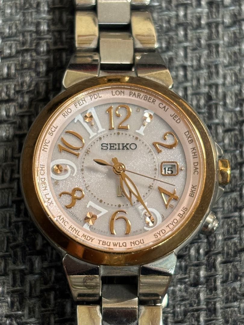 ワールドタイム機能（25タイムゾーン対応）搭載のソーラー電波ウオッチ ワールドタイム機能（25タイムゾーン対応）搭載のソーラー電波ウオッチ