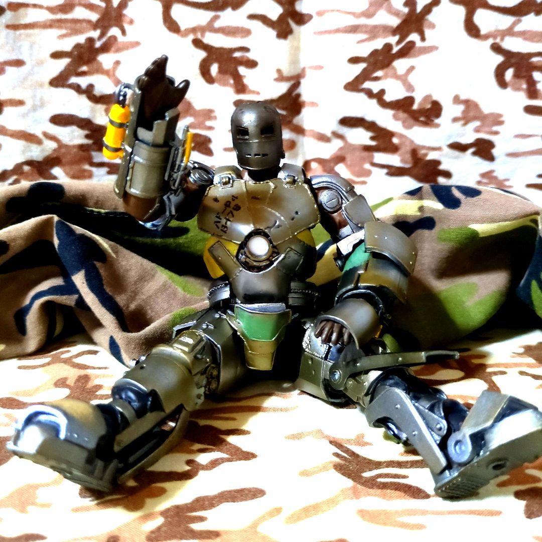 特撮リボルテック／ アイアンマン マーク1 【中古開封品•箱無】