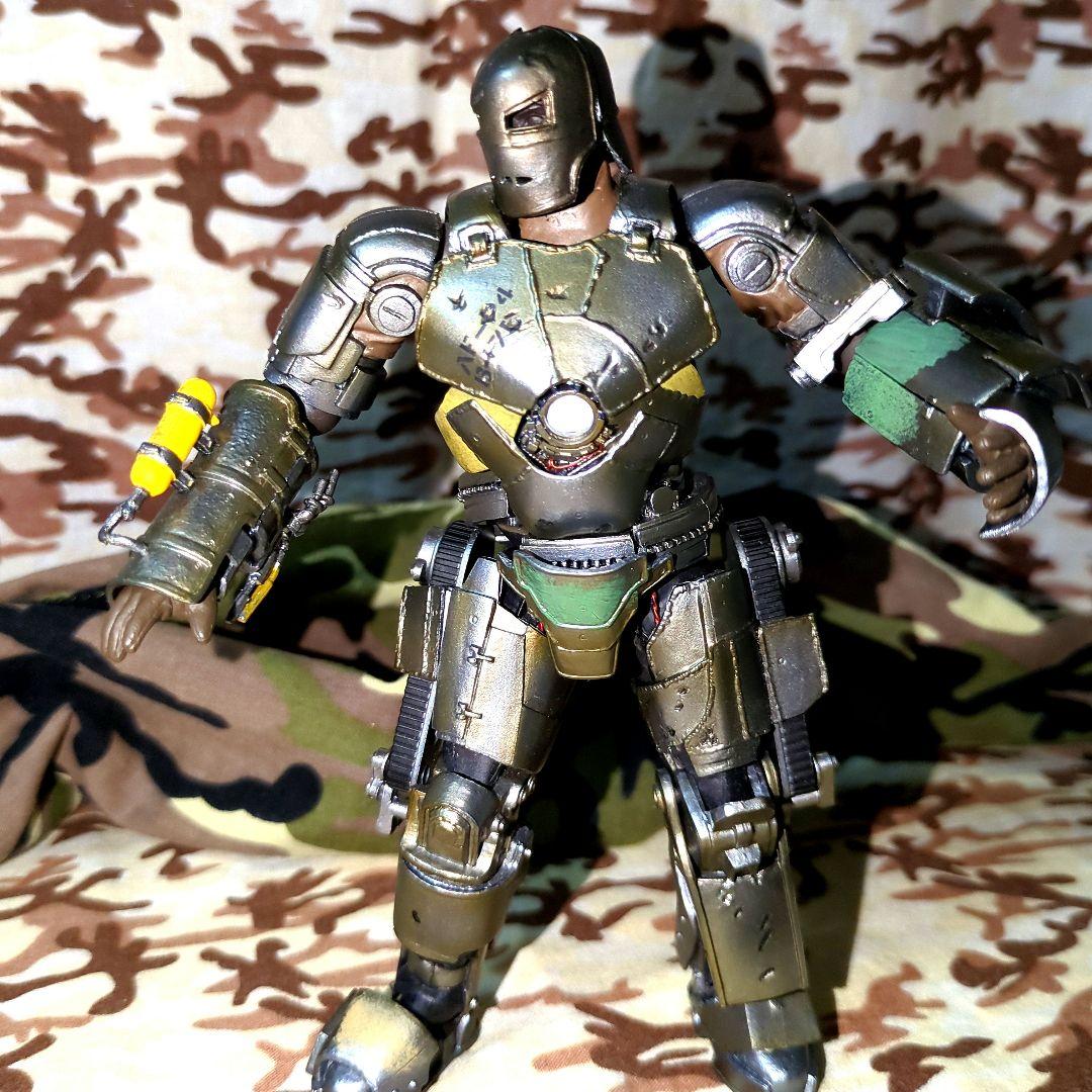 特撮リボルテック／ アイアンマン マーク1 【中古開封品•箱無】