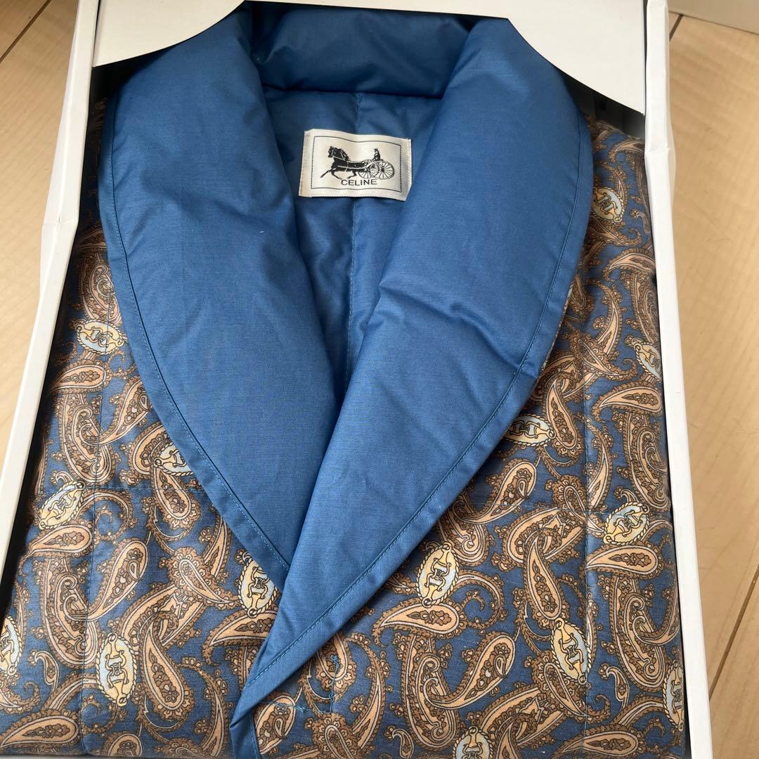 新品未使用】羽毛肩当て 西川産業 ダウンケープ/ポンチョ - メルカリ