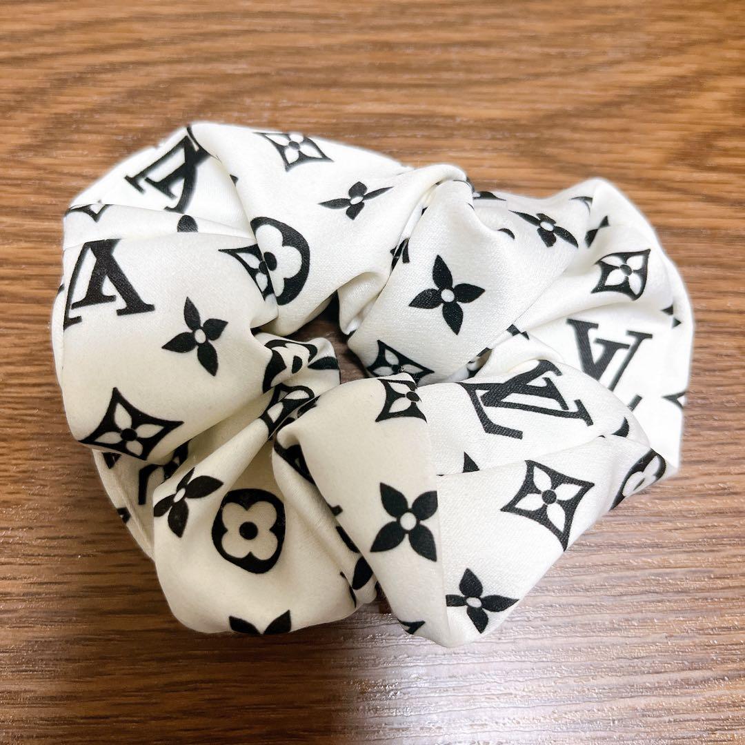 LV ルイヴィトン シュシュ ノベルティ - メルカリ