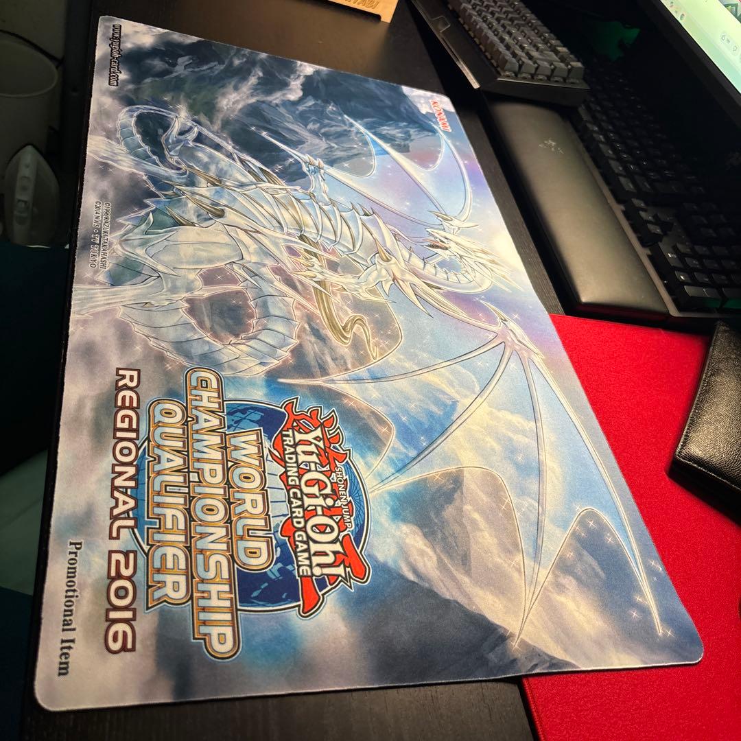 遊戯王　wcq 青眼の精霊龍　プレイマット　公式