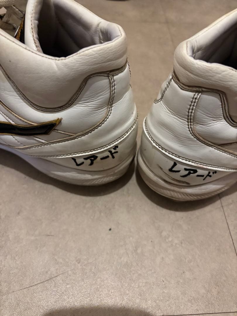 千葉ロッテマリーンズ レアード選手実使用スパイク - シューズ