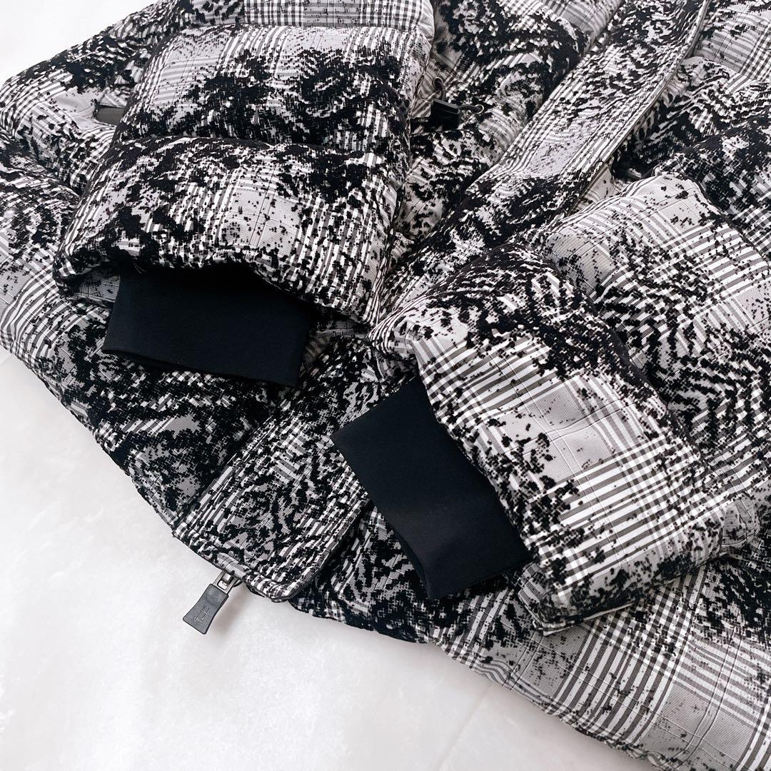 極美品✨近年 ヘルノ ラミナー ダウンブルゾン フロッキー加工