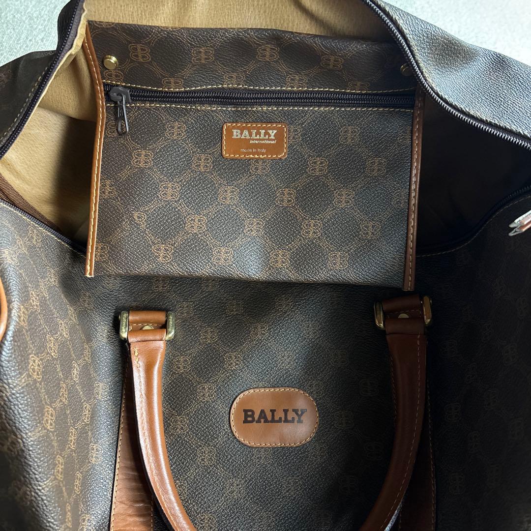 BALLY ボストンバッグ ブラウンレザー - メルカリ