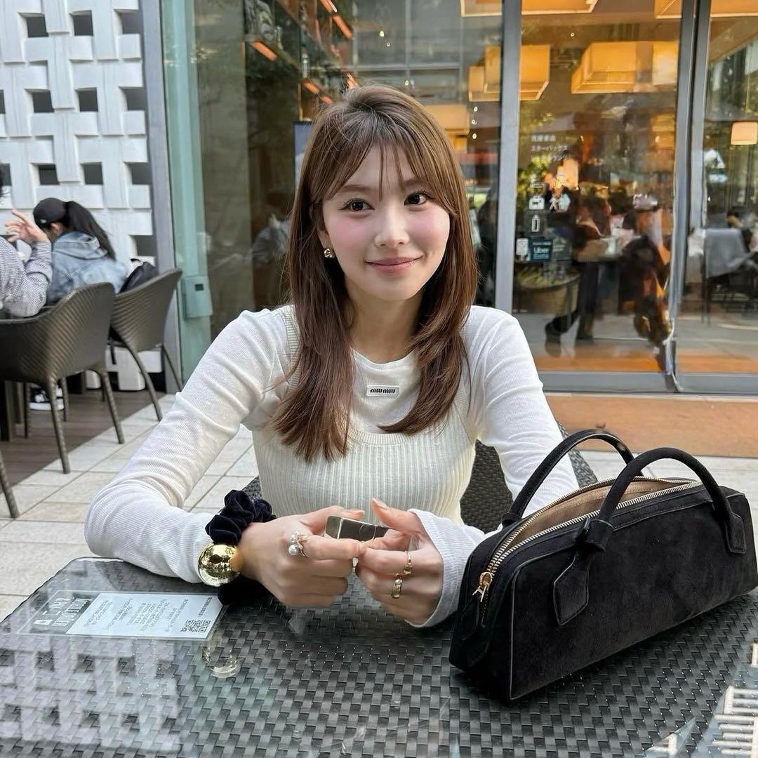 LOEM TOKYO ロエムトウキョウ ブラックmoon シュシュ - メルカリ