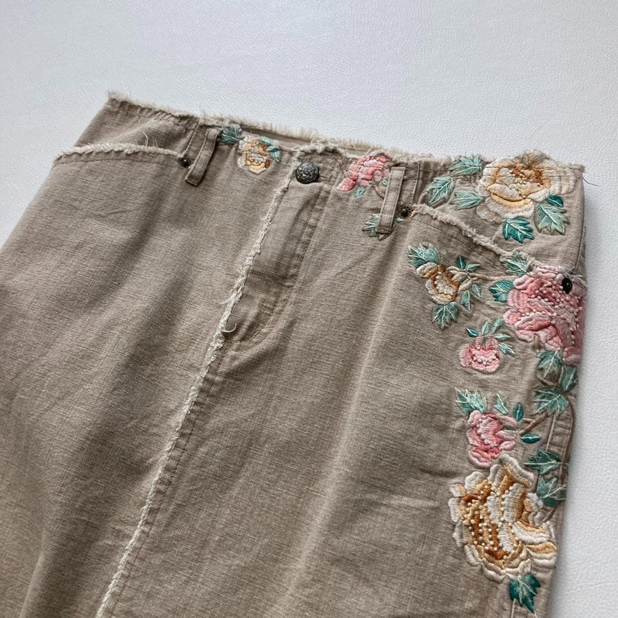 希少美品】VIVIENNE TAM 花柄刺繍 デニムスカート ベージュ 1 - メルカリ