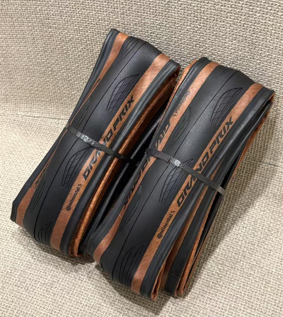 新型continentalグランプリ Grand Prix タイヤセット2本