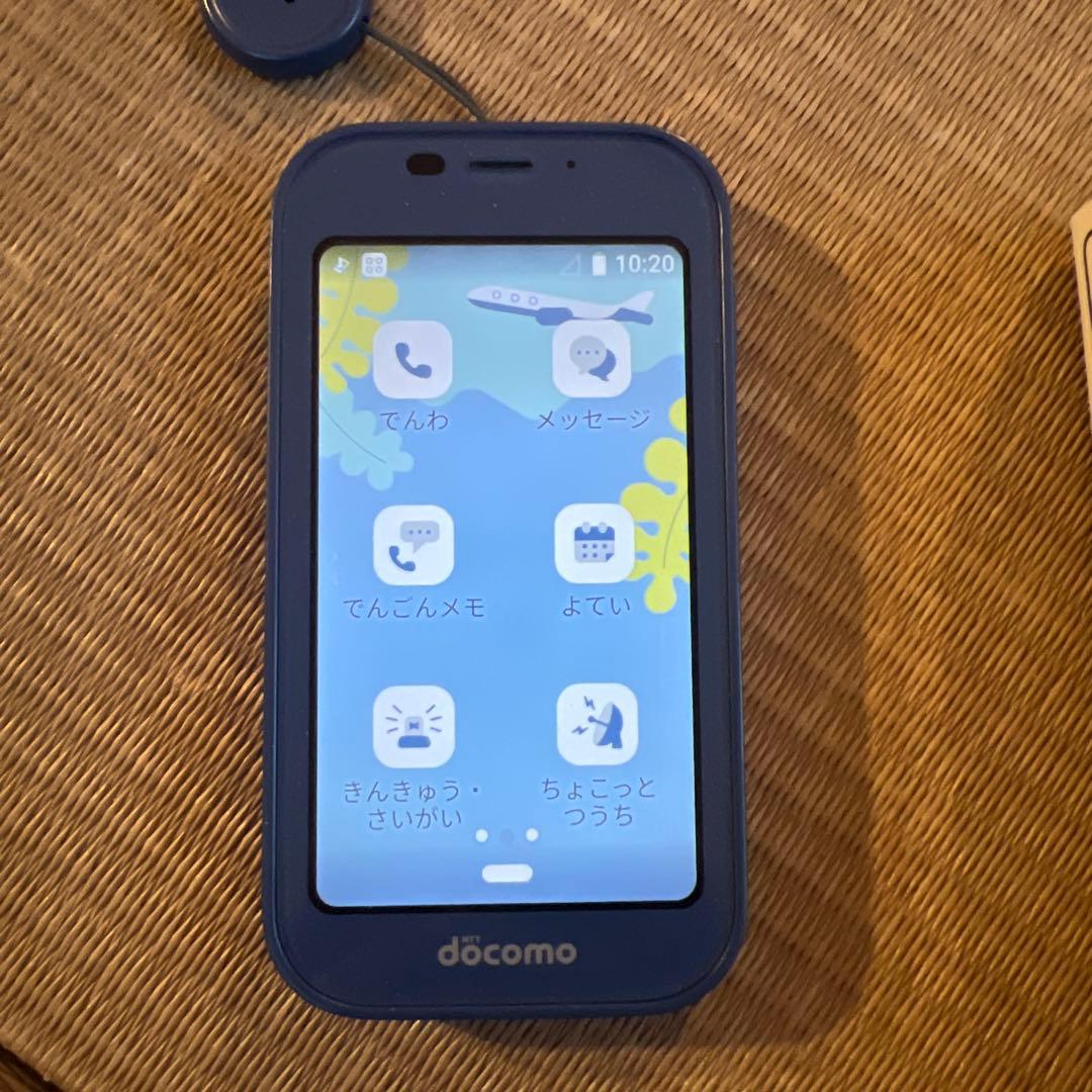 あおい様 docomo キッズケータイSH-03M 青 - メルカリ