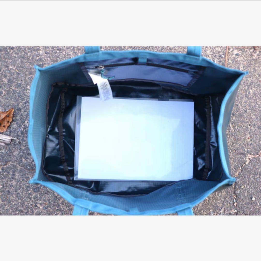 廃盤 完売品】パタゴニア ブラックホールトート 25L 国内正規品 ブルー