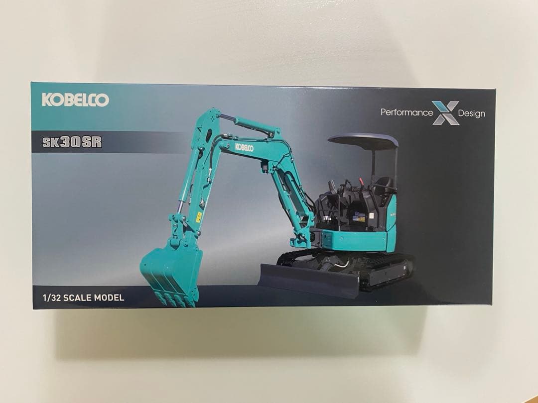 コベルコ建機 ミニチュアモデル ショベル ユンボ ＜SK30SR-7￼ - メルカリ