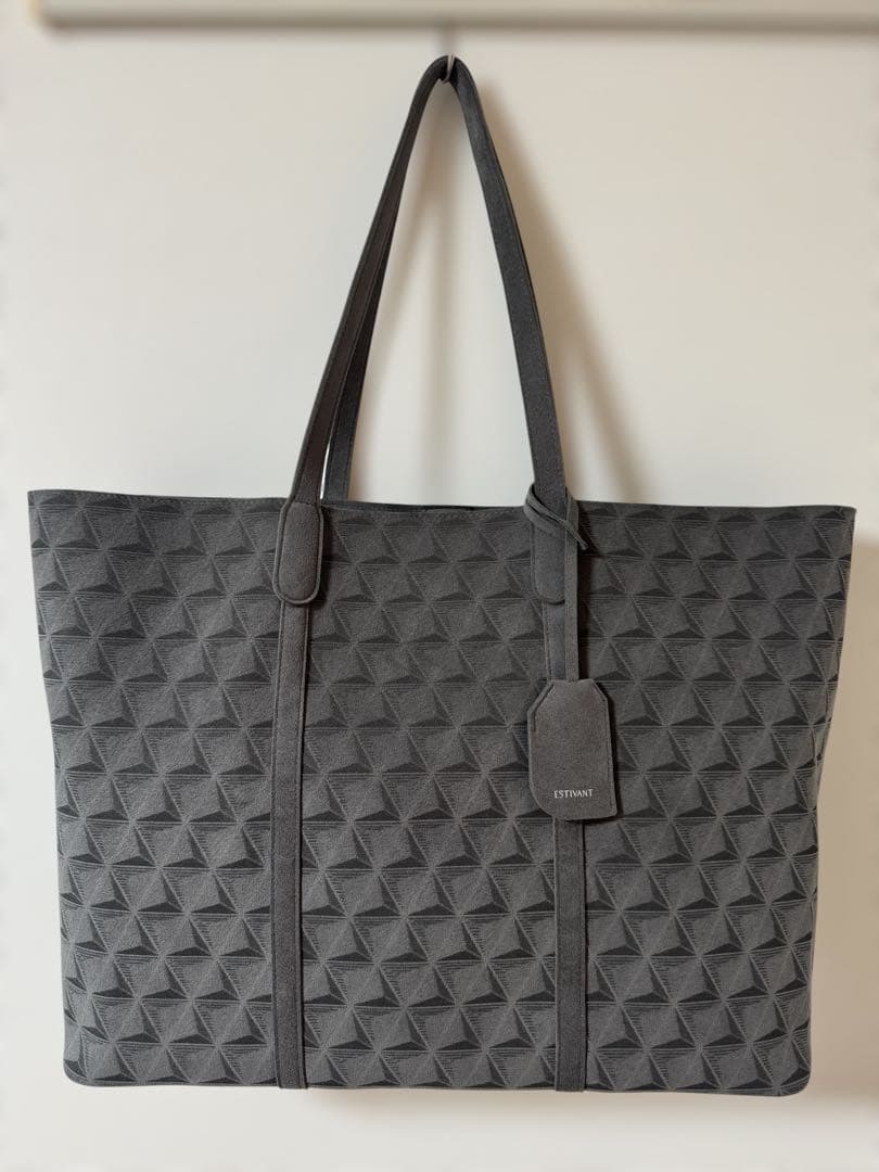 ESTIVANTトートバッグ Mウルトラスエード Ultrasuedダークグレー モノグラム柄 トートバッグ M ウルトラスエード Ultrasuede | エスティ