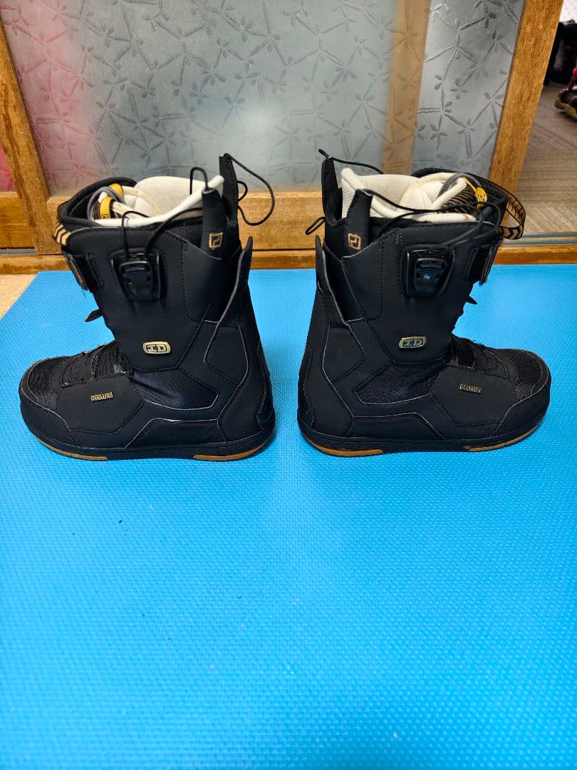 雷電・・・ ！DEELUXE ID 6.3 27.5cm