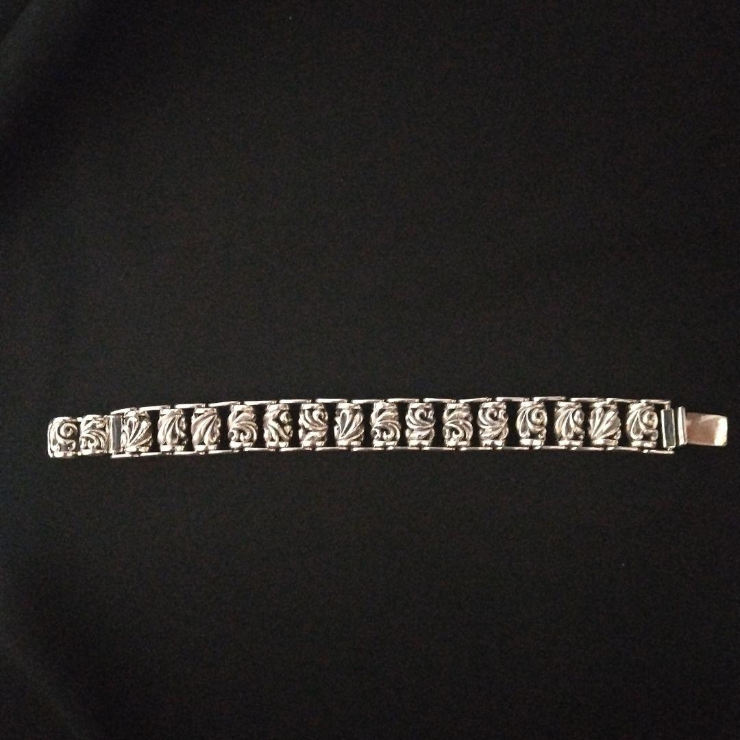 ビニッチ キャタピラー ヴァインローラー ブレスレット（旧モデル） ビニッチ キャタピラー ヴァインローラー ブレスレット（旧モデル