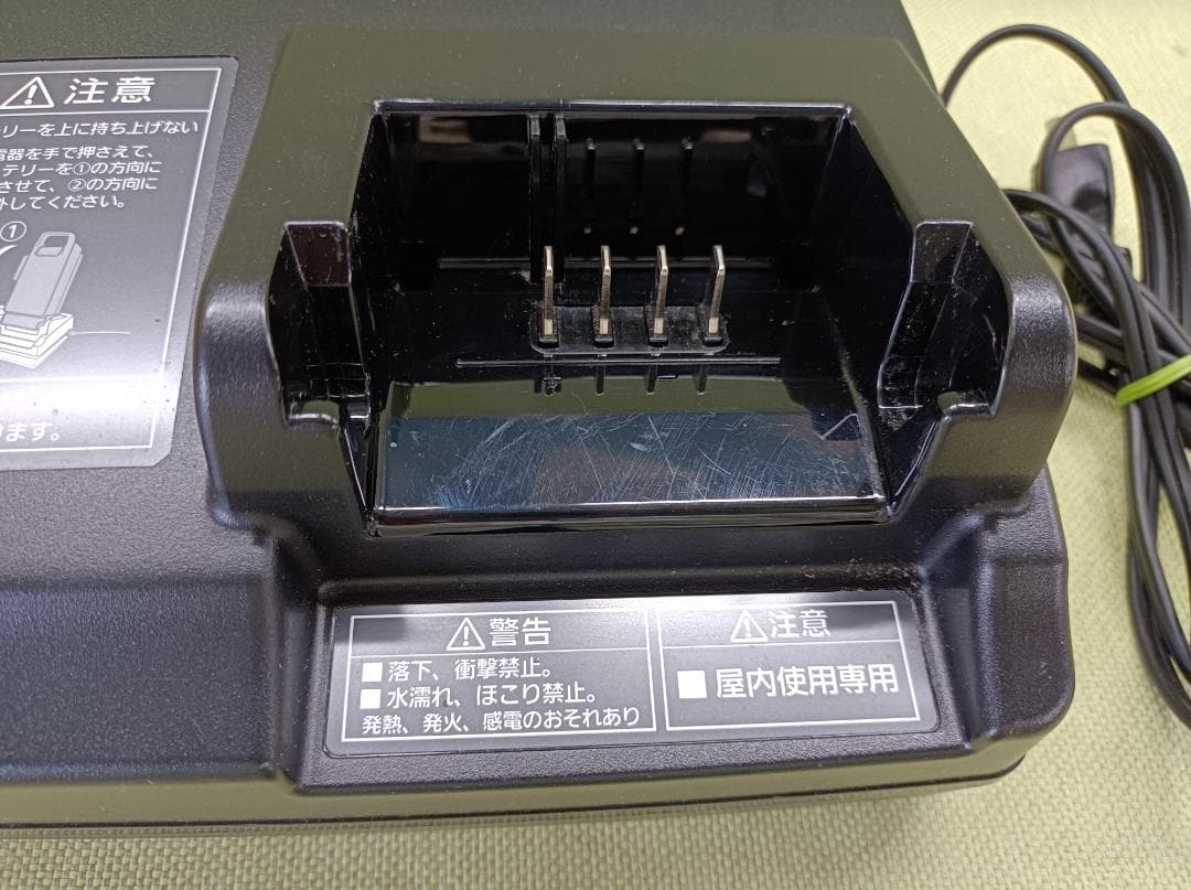 都《LHXJE》Panasonic　電動自転車用充電器　NKJ069Z1