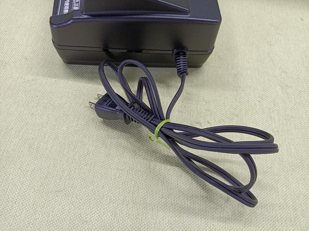 都《LHXJE》Panasonic　電動自転車用充電器　NKJ069Z1