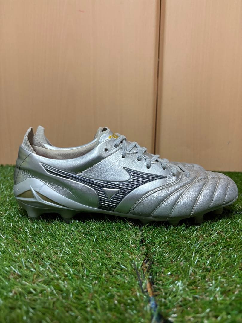 モレリア ネオ4 シルバー JAPAN 26.5 楽天市場】シルバー モレリアネオ4 β Elite P1GA254204 Morelia Neo 4