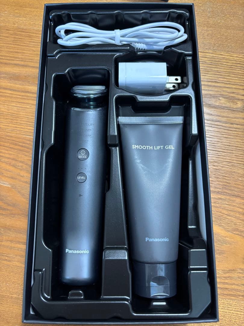 りぃーさ様専用 Panasonic EH-SR85-K VITALIFT 美顔器 - メルカリ