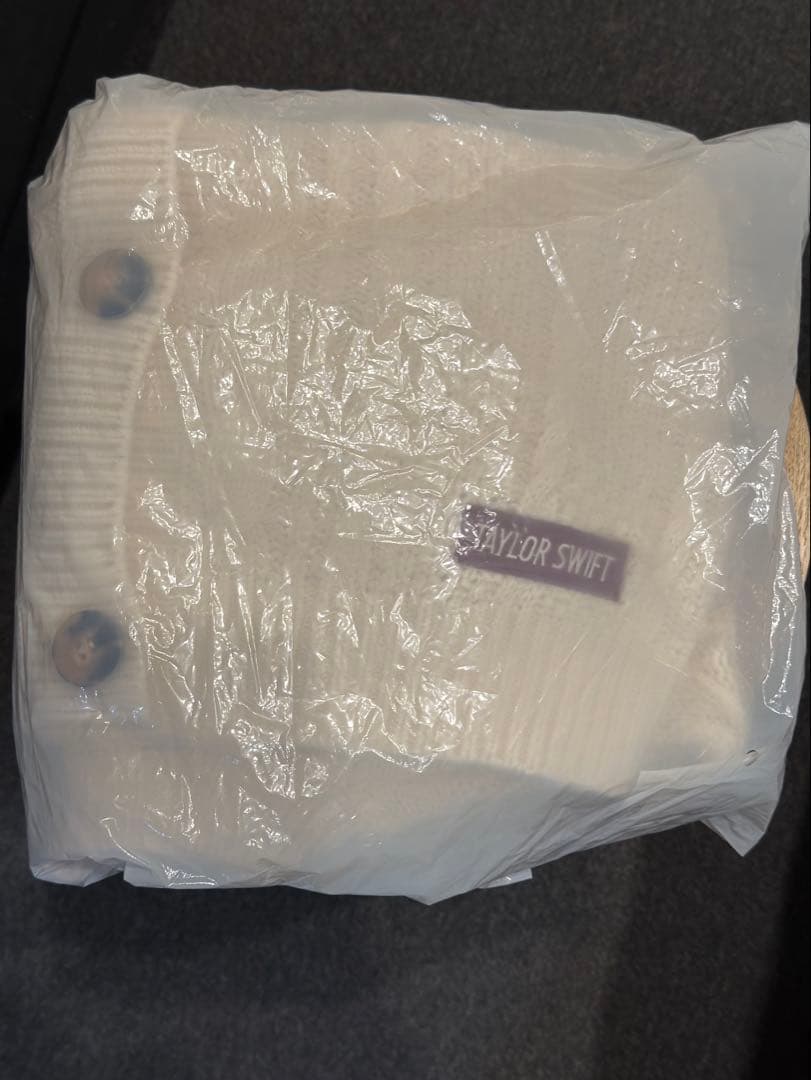 taylor swift Red Taylor’s Vers Cardigan