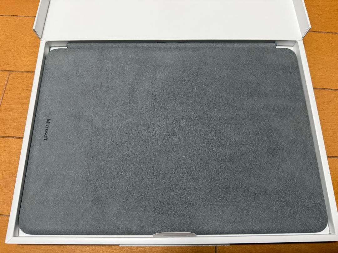 k*u様 【中古品】Surface Pro 12インチ用キーボード プラチナ