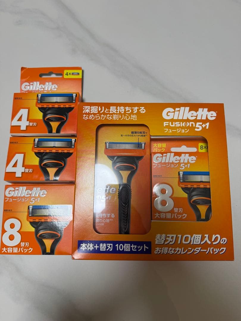 Gillette FUSION 5+1 本体+替刃10個 お得なカレンダーパック - メルカリ