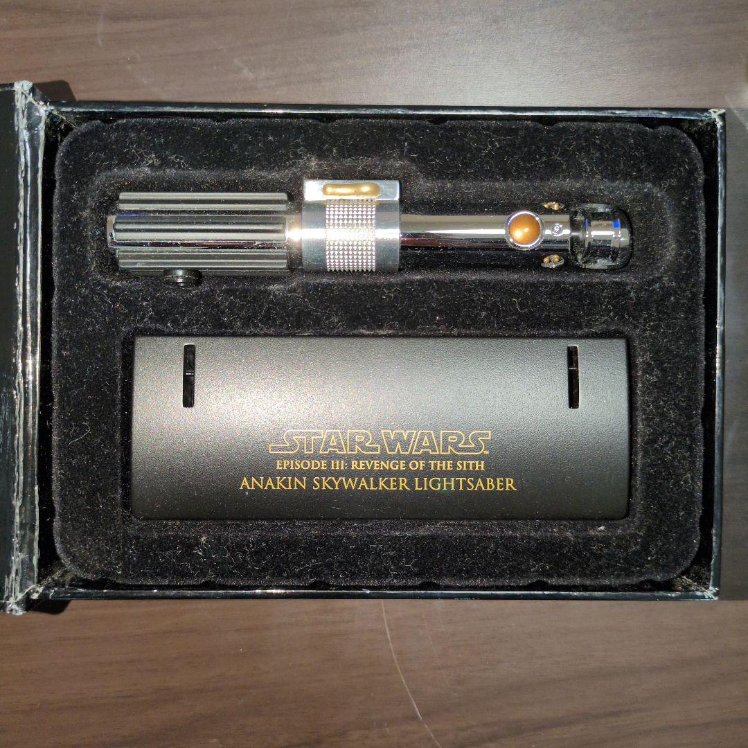 スター・ウォーズ　ライトセーバー　２種　ミニライトセーバー２種　マスターレプリカ